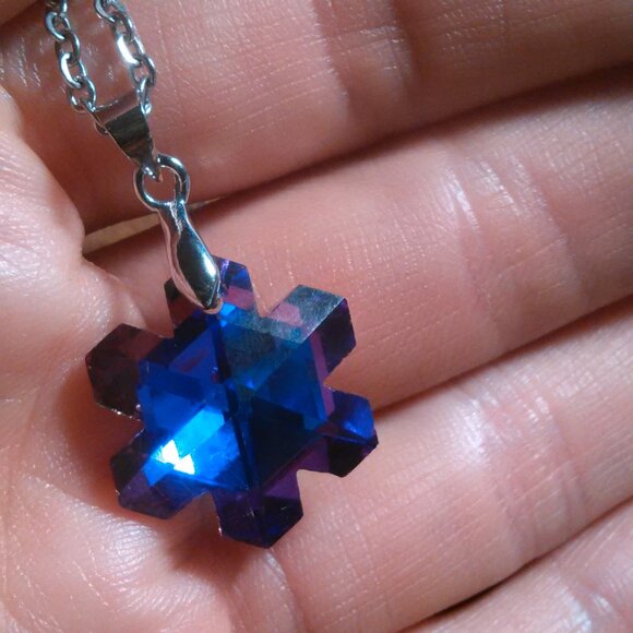 Magic Color Crystal Snowflake Brass Pendant Stainless Steel Necklace - Picture 12 of 16